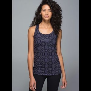 Lululemon Cool Racerback
Mini Prisma Nightfall Black Grape Size 8
